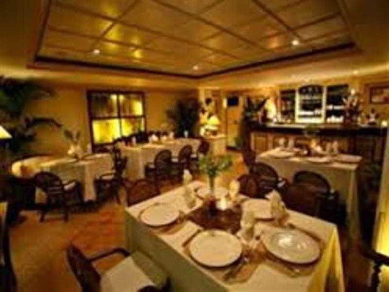 Villa Margarita Hotel Davao Zewnętrze zdjęcie